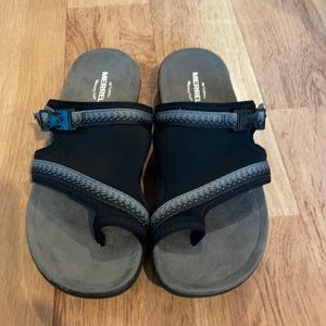 Brand New Merrell select grip shoes